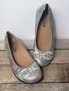 UMBERTO RAFFINI Gray Silver Leather Slip-On Flats 40